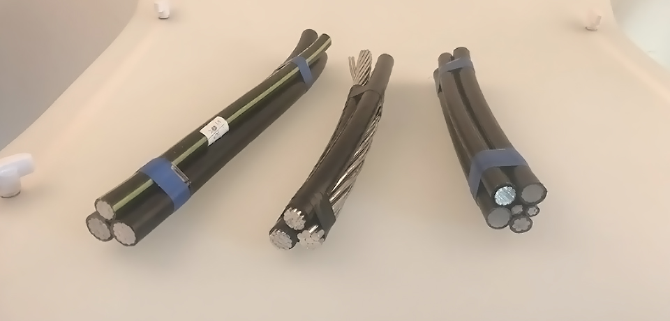 Generally used ACSR, aluminum-magnesium alloy strands and aluminum clad copper wire.