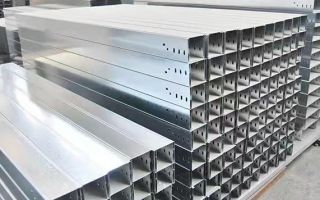 What checks should be done before moving cable bridges?