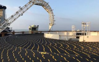 Precautions for grounding of the protective layer of underwater power cable lines