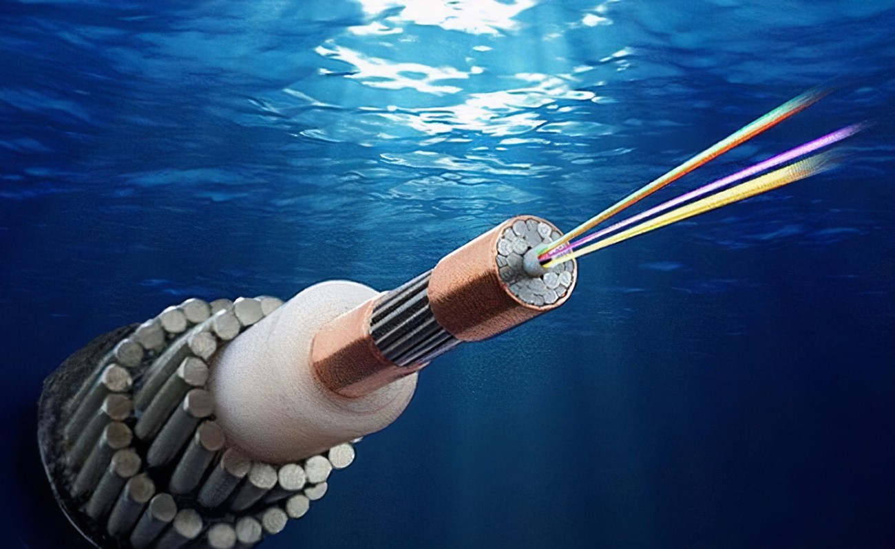 submarine fiber optic cable.jpg