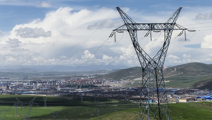 Brazilian transmission towers.jpg